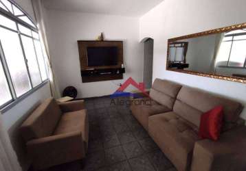 Casa em vila fechada - 3 dormitórios - 2  vagas - churrasqueira - 210 m²