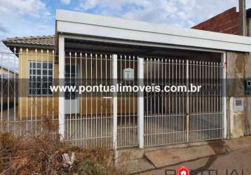 Vende-se casa em marília