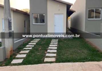 Casa em condomínio à venda em marília-sp - 2 quartos, 1 sala, 1 banheiro, 1 vaga de garagem - jardim polyana - 52m²