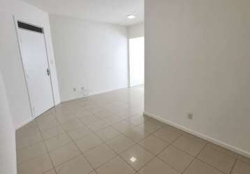 Apartamento com 3 quartos à venda na rua márcio baptista, stiep, salvador, 70 m2 por r$ 480.000