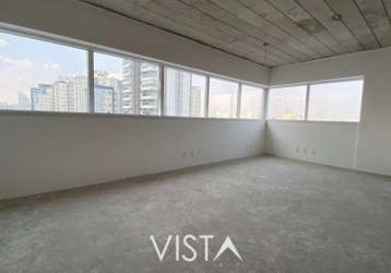 Sala comercial - 34 m² - 2 banheiros e uma vaga