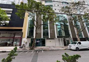 Sala comercial no centro de balneário camboriú