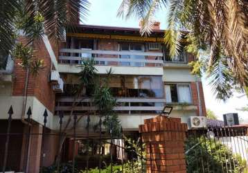 Excelente apartamento no coração do bairro ipanema : composto de 3 dormitórios , uma suite de frente com sacada,  living dois ambientes com lareira e sacada de frente com vista,  copa cozinha ampla, á