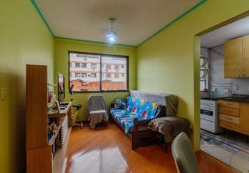 1 dormitório em excelente localização do bairro santana. imóvel claro , arejado.&lt;br&gt;living para 2 ambientes, dormitório amplo com closet,  banheiro com armário e ventilação direta, cozinha com a