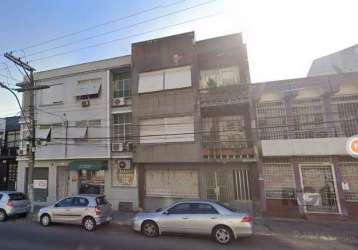 Amplo apartamento localizado na rua mariante, 941, no bairro rio branco, porto alegre. com uma área privativa de 104 m², este imóvel é ideal para quem busca conforto e espaço. conta ainda com uma ótim