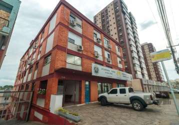 Apartamento localizado no bairro chácara das pedras, com 75,84 m². imóvel com 02 dormitórios, sala de estar, cozinha, banheiro social, dependência com banheiro, área de serviço e pisos em laminado e c