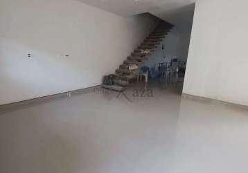 Casa em condomínio - recanto dos eucaliptos - residencial portal dos pássaros - 3 dormitórios - 165m².