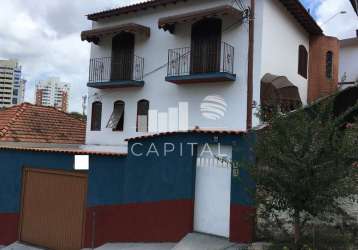 Vende-se casa no centro de barueri