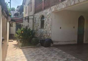 Casa com 4 quartos à venda na rua valdi aleixo cassiano, inconfidentes, contagem por r$ 790.000