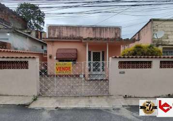 Venda casa de 02 quartos em vila residencial em santa cruz-rj