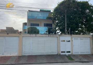 Casa triplex com 3 quartos, sendo 1 suite, para locação no jardim bela vista, rio das ostras, rj