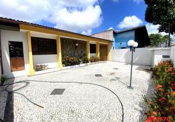 Casa plana solta no bairro parque manibura, casa com 4 quartos, piscina, 10 vagas de garagem