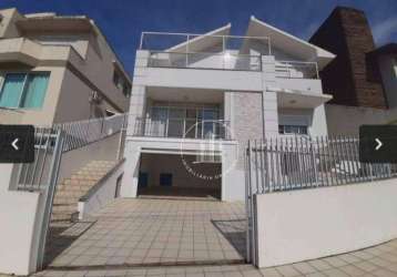 Casa com 4 dormitórios à venda, 300 m² por r$ 1.830.000,00 - carvoeira - florianópolis/sc
