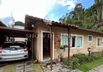 Casa em condomínio fechado com 3 quartos à venda na avenida das hortênsias, --, albuquerque, teresópolis por r$ 399.000