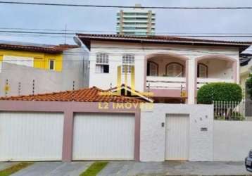 Casa padrão - 4/4 sendo 3 suítes - 300m² - caminho das árvores