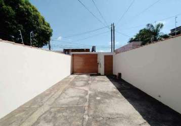 Casa residencial à venda, 4 quartos, 1 vaga, custódio pereira - uberlândia/mg