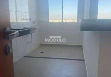 Apartamento à venda, 2 quartos, 1 suíte, 1 vaga, marta helena - uberlândia/mg