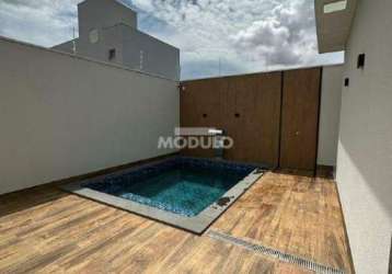 Exelente casa com fino acabamento em jardim karaiba