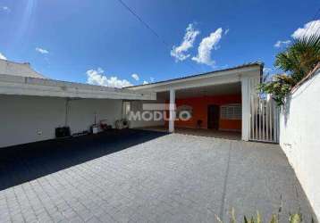 Casa residencial à venda, 3 quartos, 2 suítes, 9 vagas, brasil - uberlândia/mg