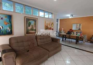 Casa residencial à venda, 4 quartos, 2 suítes, 6 vagas, centro - uberlândia/mg