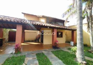 Casa residencial à venda, 3 quartos, 1 suíte, 10 vagas, umuarama - uberlândia/mg