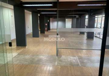 Sala comercial para locação no centro da cidade