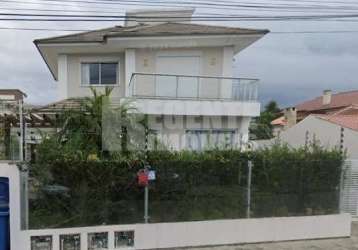 Casa em condominio 3 suítes- jardim anchieta - florianopolis