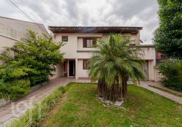 Casa com 3 quartos à venda na newton ivan buskei, 68, campina do siqueira, curitiba por r$ 800.000