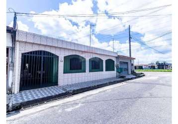 Casa germinada com 340m² + ponto comercial