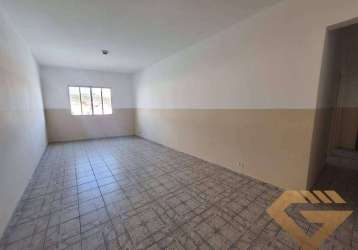 Apartamento ao lado da estação de ferraz