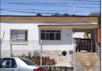 Casa para venda no centro de ferraz