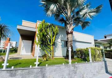 Casa com 4 quartos à venda na rua flor cheirosa, 106, pedra branca, palhoça, 253 m2 por r$ 2.690.000