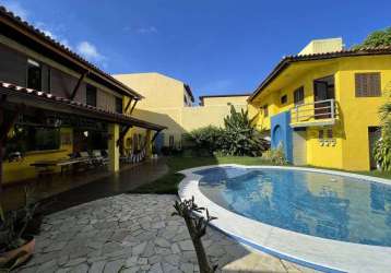 Casa de rua para venda | 4 suítes | piscina | nascente | localização ímpar