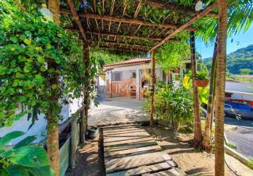 Casa em jardim primavera - duque de caxias, rj