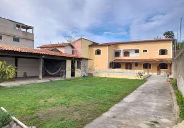 'casa duplex em rua asfaltada no coqueiral.'