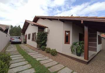 Casa com 3 quartos sendo uma suite na santa terezinha/brusque