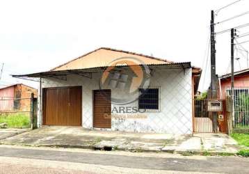 Casa de alvenaria com 2 dorm. e sala comercial em localização privilegiada