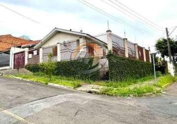 Linda casa semi-mobiliada com suíte e 2 dorm. no lot. parque seminário