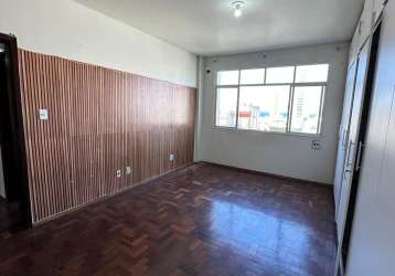 Oportunidade, apartamento 04 quartos,barra ,03 garagens.