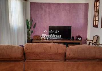 Casa à venda, 4 quartos, jardim brasília - uberlândia/mg - rotina imobiliária