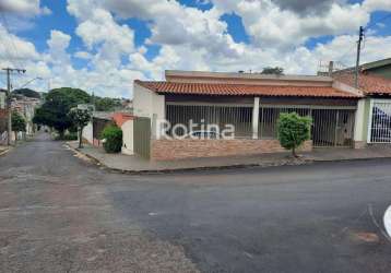 Casa à venda, 4 vagas, lídice - uberlândia/mg - r$ 750.000,00