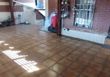 Casa terrea pq.sto antonio com piscina-r$ 700 mil financia