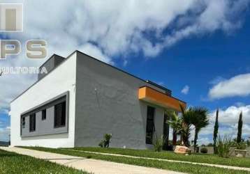 Casa no residencial lagos de jarinu com 3 dormitórios sendo uma suíte, vista privilegiada, área gourmet com dois banheiros, escritório, sala jogos