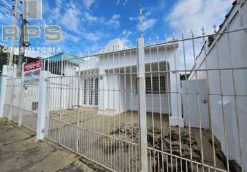 Casa térrea para fins comerciais na região do centro de atibaia, rua estratégica e repleta de comércio com alto fluxo de pessoas!