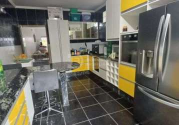 Lindo sobrado amplo com 2 suites e 2 vagas no jd tres marias