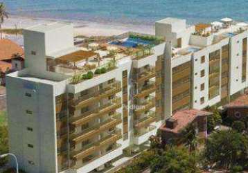 Apartamento semimobiliado com varanda/sacada a beira mar da praia de areia dourada. -ap1580