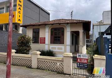 Casa em região central para venda e locação