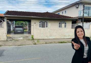 Casa com 3 quartos à venda na rua joão izídio de souza, 237, serraria, são josé por r$ 400.000