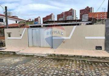 Vendo linda casa de 3/4 com 129m² em cidade verde