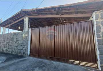 Linda casa à venda em monte castelo